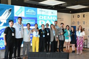 Start-Up Chile premia a nueva generación de emprendedores/as en Demo Day