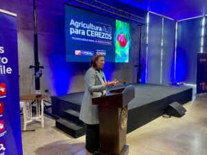 Corfo realizó seminario sobre adopción de tecnologías a productores de cerezos