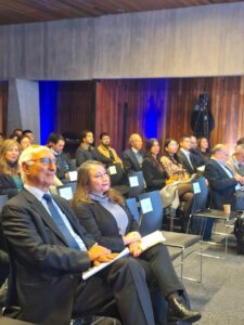 En seminario internacional: Expertos debaten sobre sostenibilidad corporativa, innovación y nuevas tecnologías